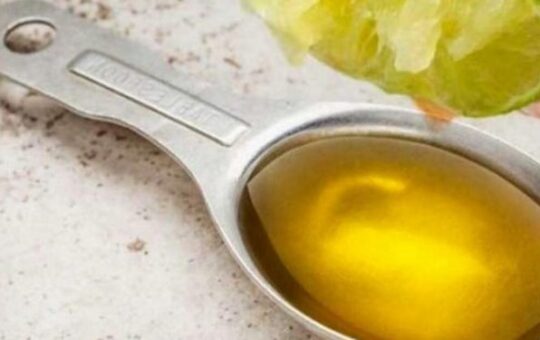 limão e azeite de oliva para limpar fígado e intestino