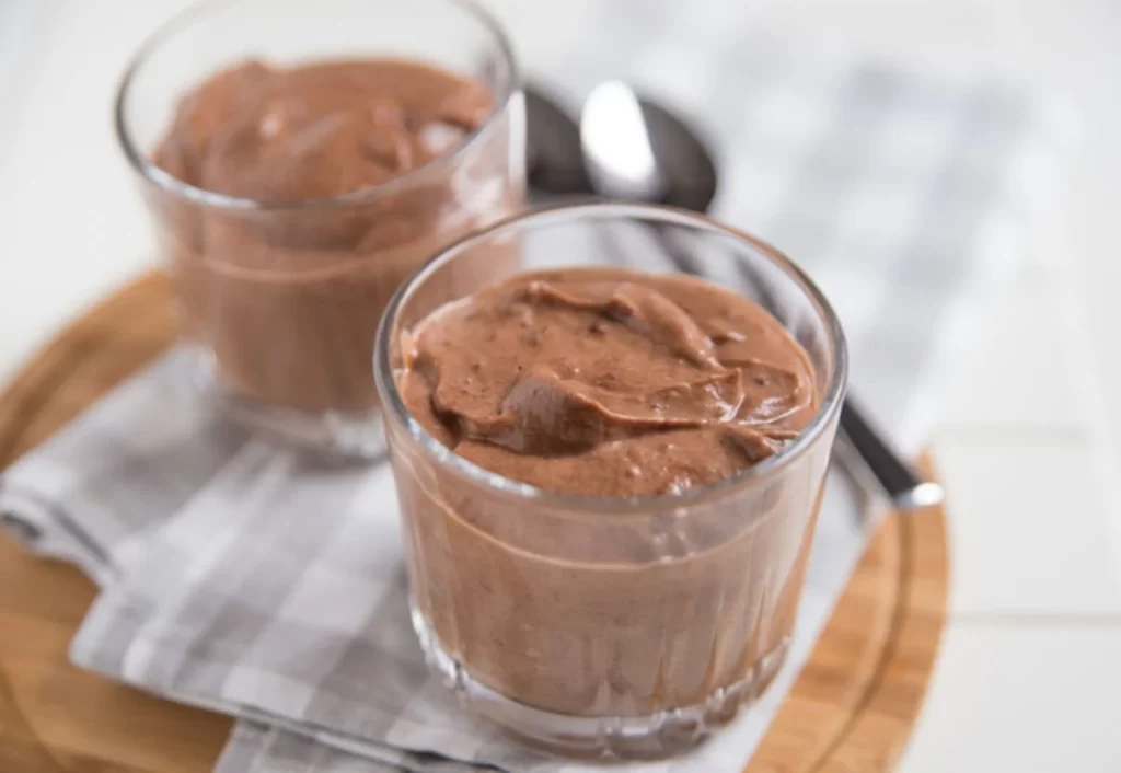 Mousse de Chocolate com Leite Condensado