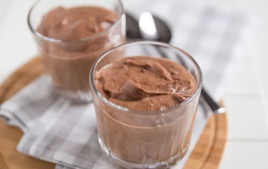 Mousse de Chocolate com Leite Condensado