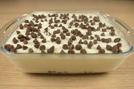 Mousse de Leite Ninho com Gotas de Chocolate