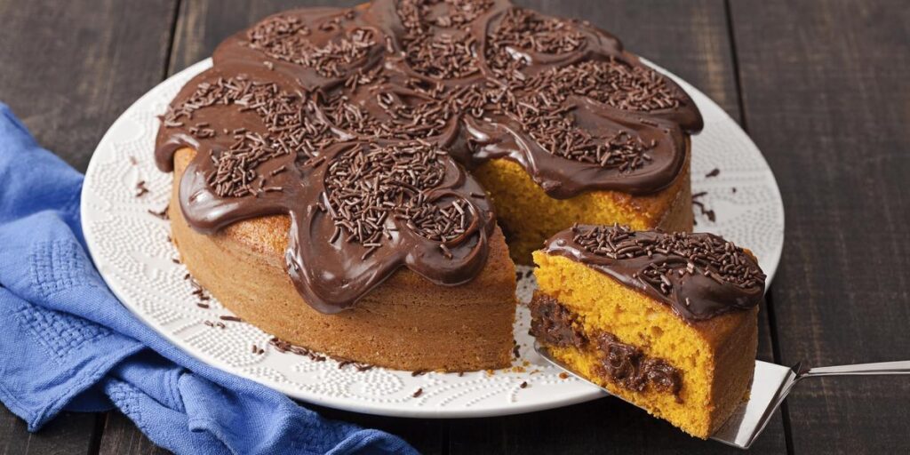 Bolo de Cenoura com Brigadeiro